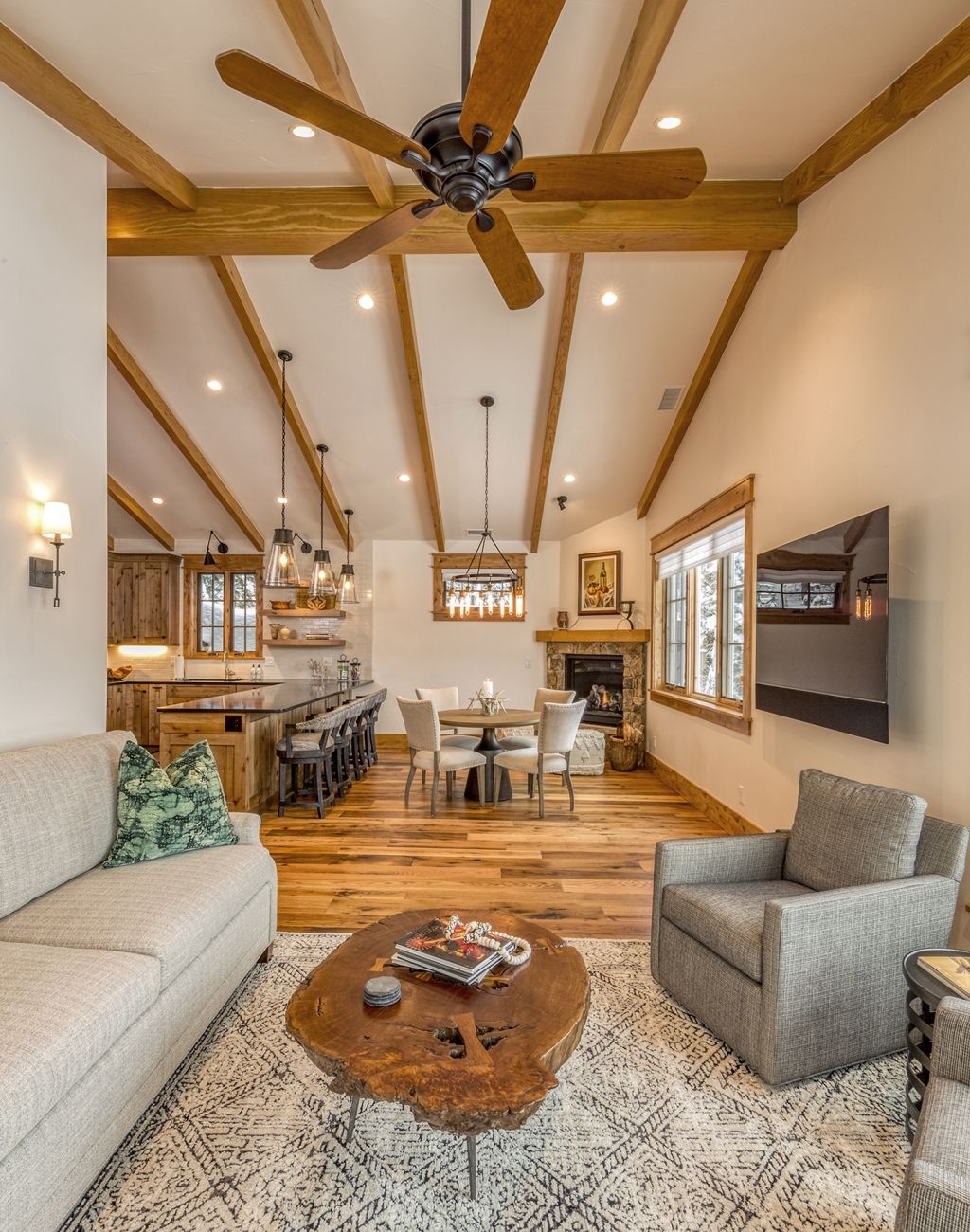 Storm Mountain Guest House — Custom Homes project by Fair & Square Construction, photo 8